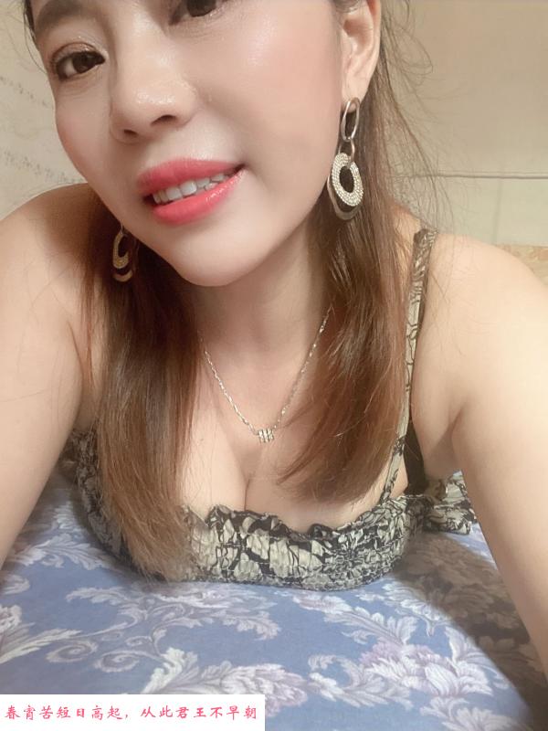 西山熟女楼凤 第1张
