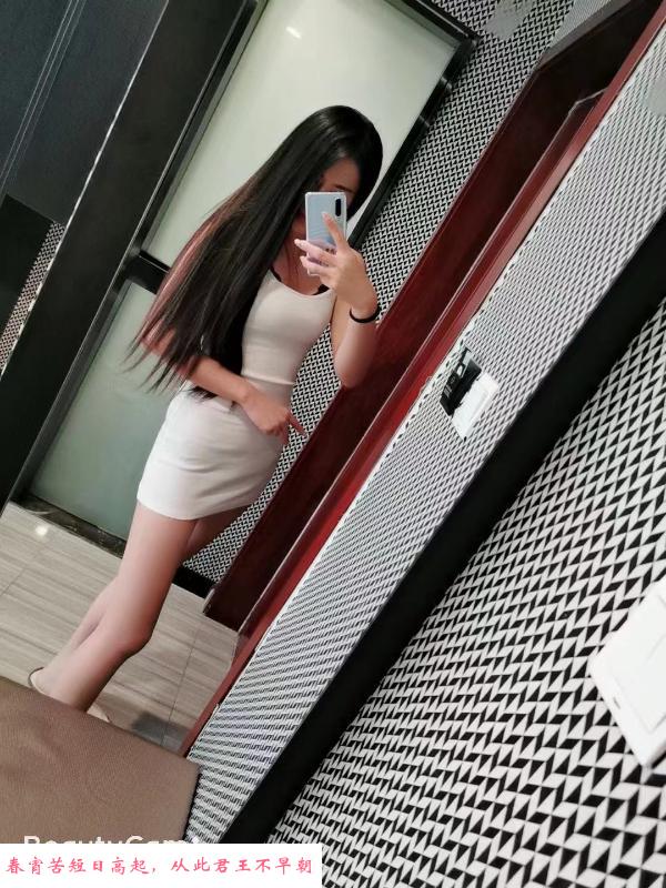 身材纤瘦型小姐姐 第2张