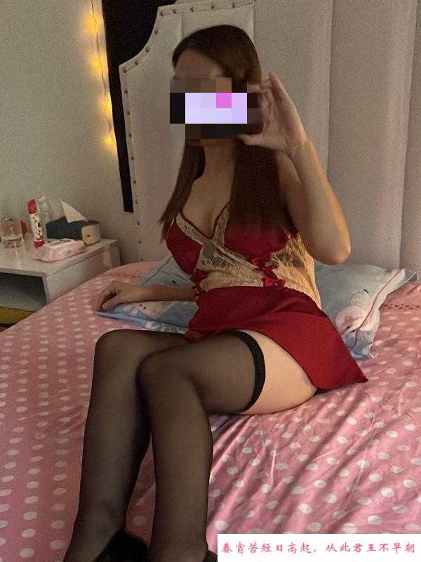 制服人妻颖宝 第1张