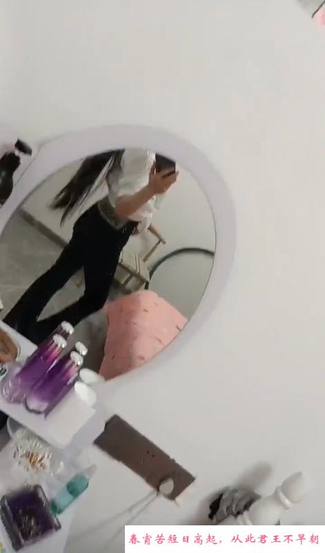 千灯镇身材很好的妹子 第2张