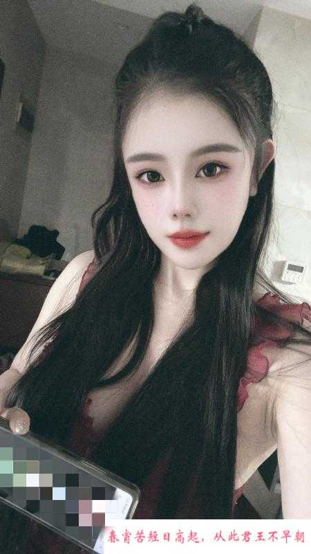 大胸水床兼职美女 第3张