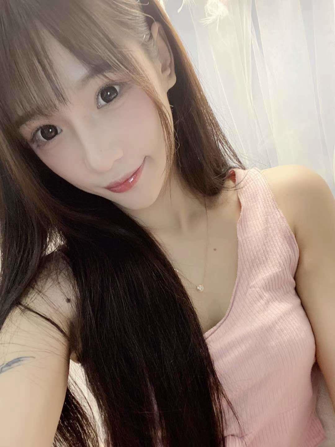 2020.8.19下沙一个水嫩的妹子 第1张