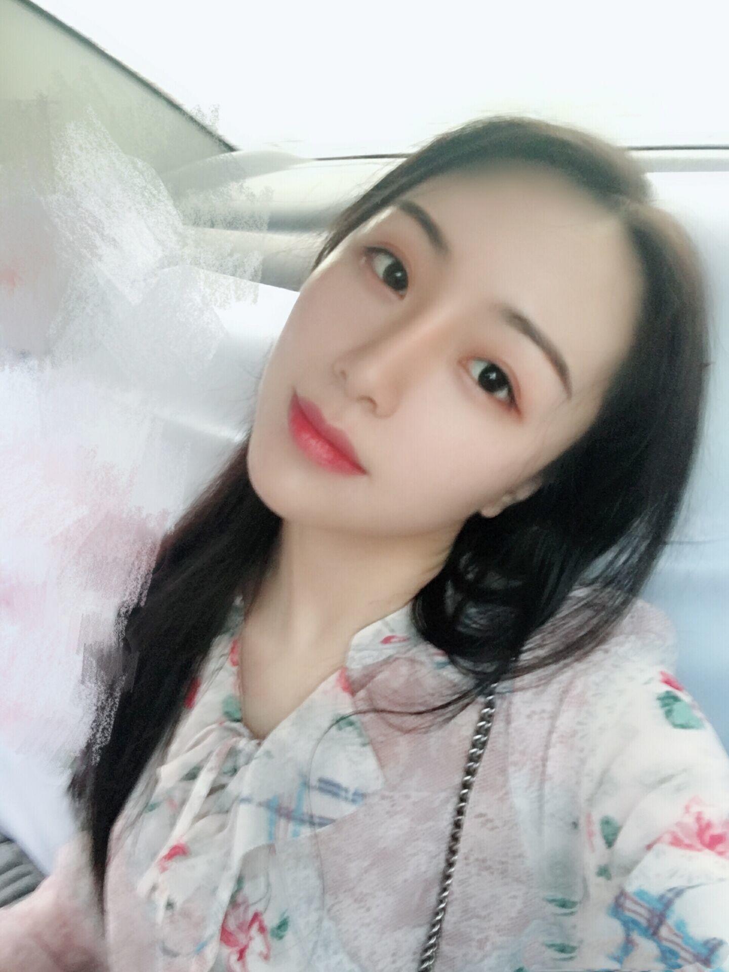 约会长腿漂亮姑娘，特别听话全开放尺度，颜控身材控服务控都可一战 第1张