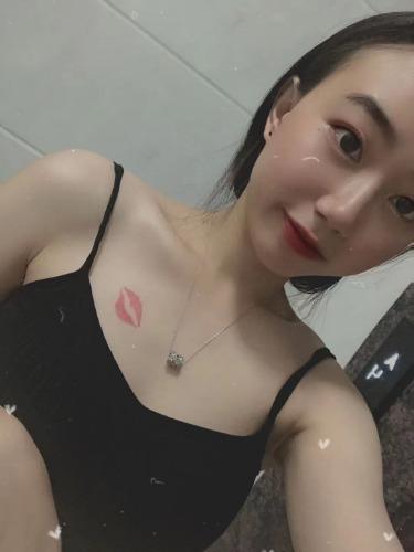 清纯大屁股妹子 第1张