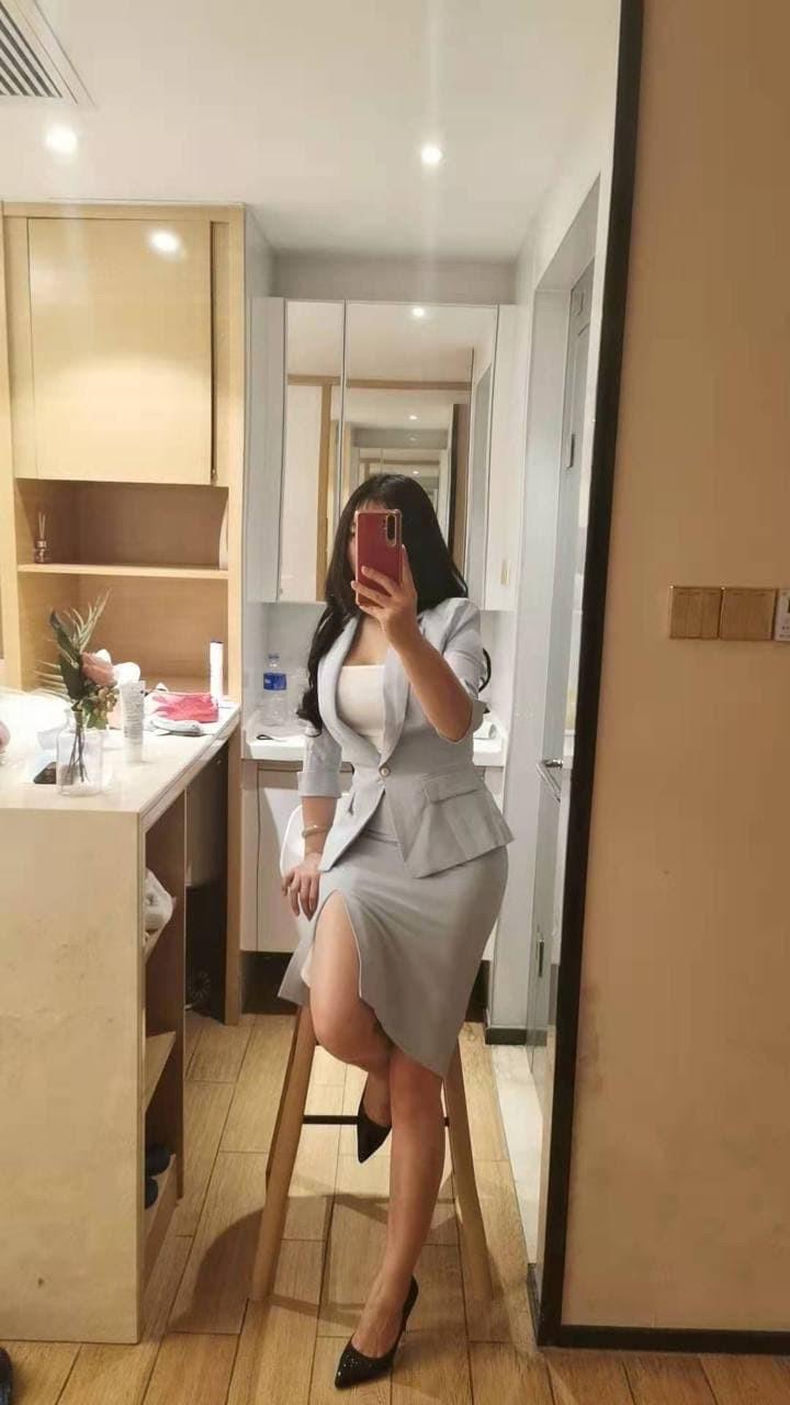 静安制服大屁股妹子 第2张