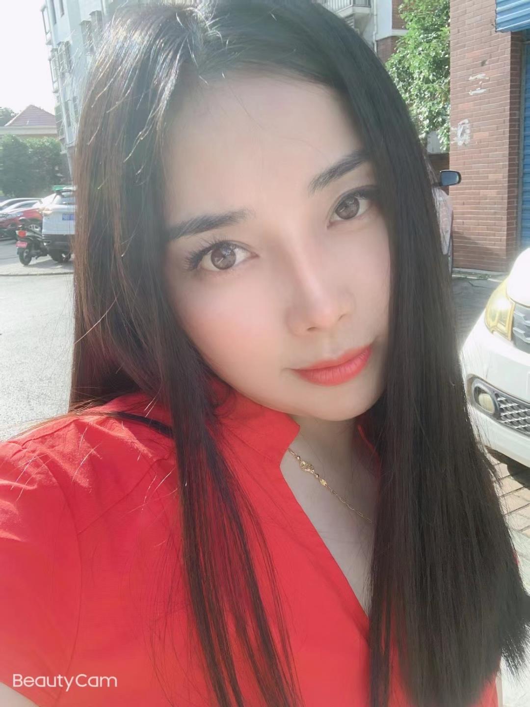 兼职做口爆的小少妇 第1张