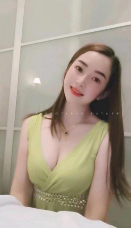 青年路小少妇 第1张