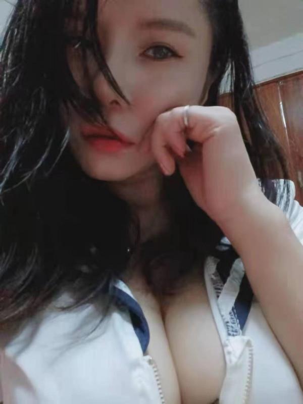 龙华静静 第1张
