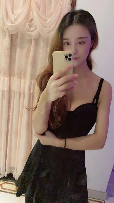 白嫩女神身材小妹 第3张