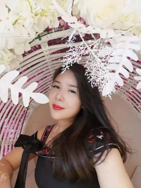 美容店老板娘 第2张