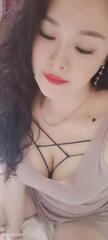 宝安大奶小美 第1张