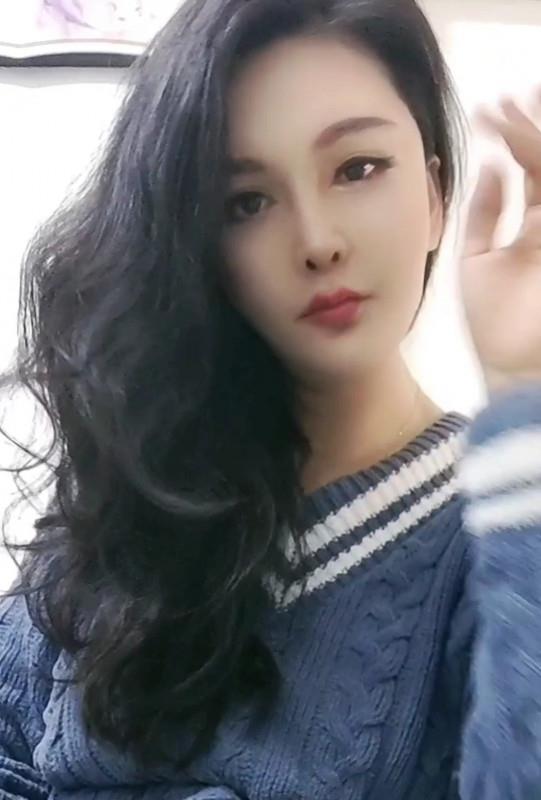 新街口性感大波妞 第1张