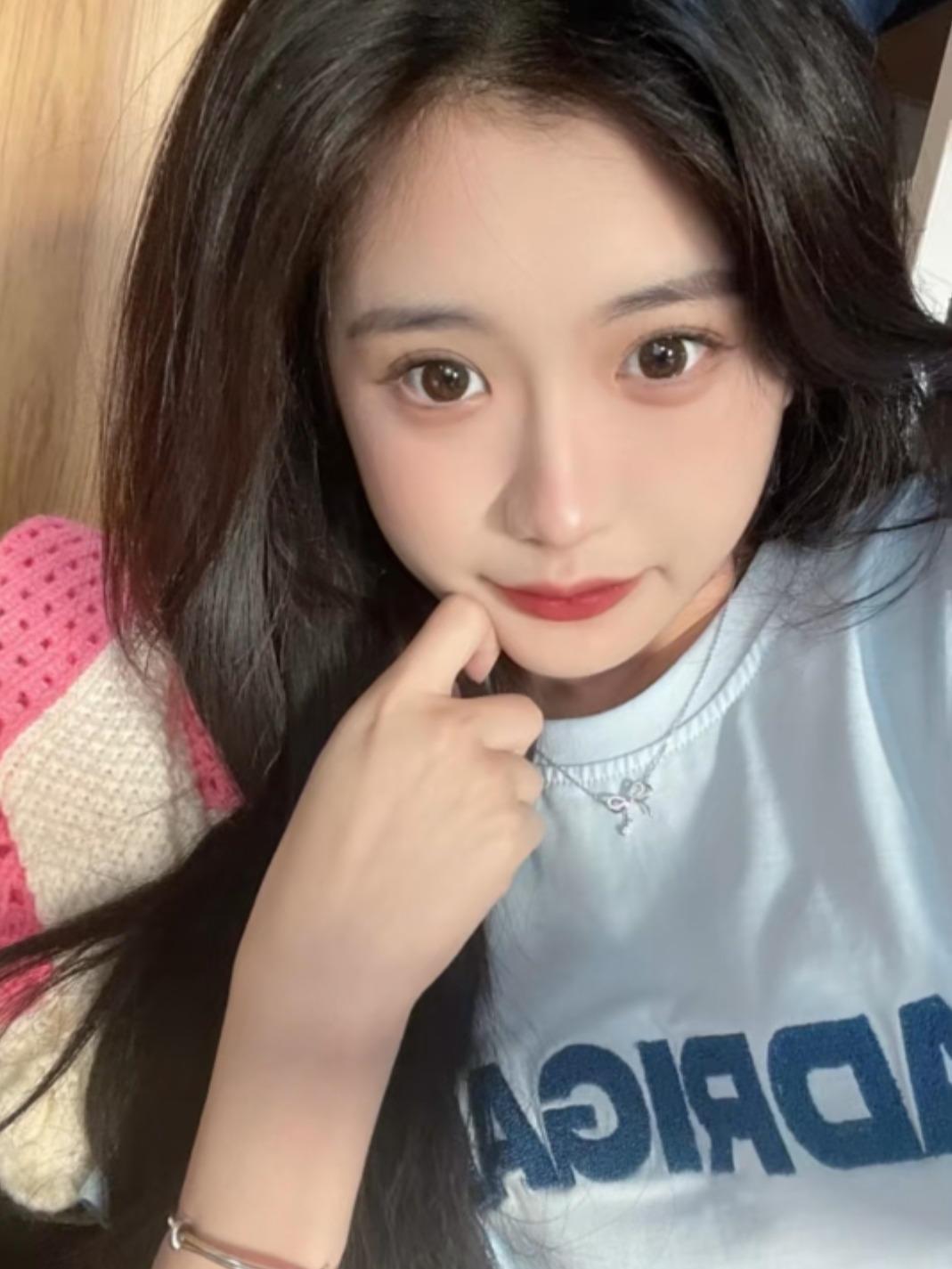 铜锣湾性感黑丝妹妹 第1张