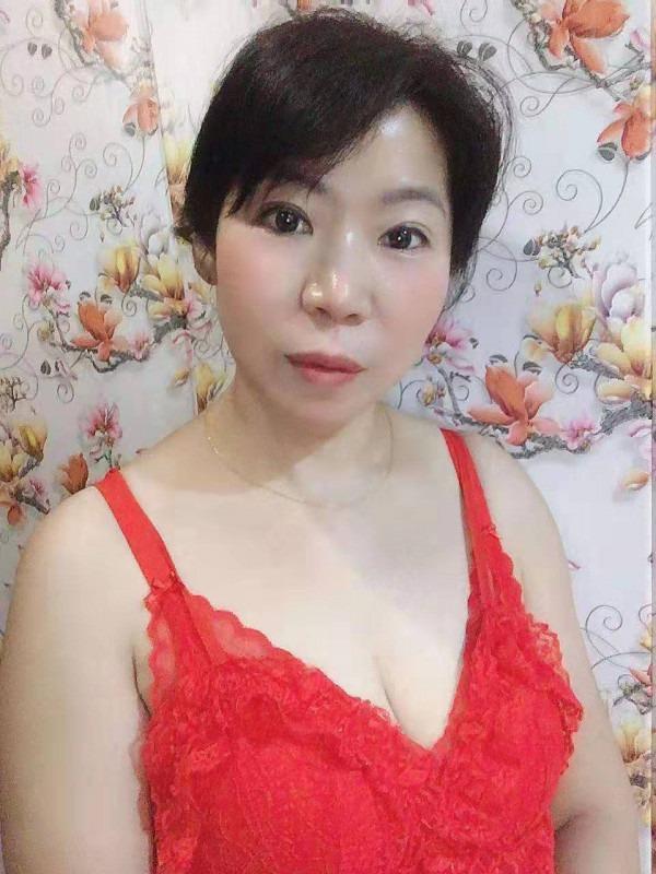 大奶熟女人 第2张