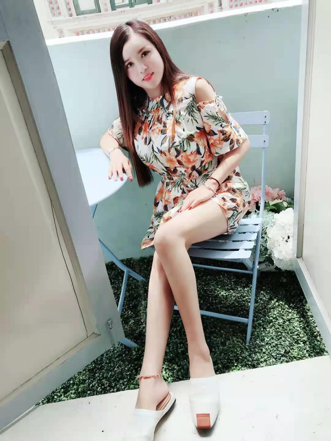 Q弹软嫩大波妹~一手难把控！ 第1张