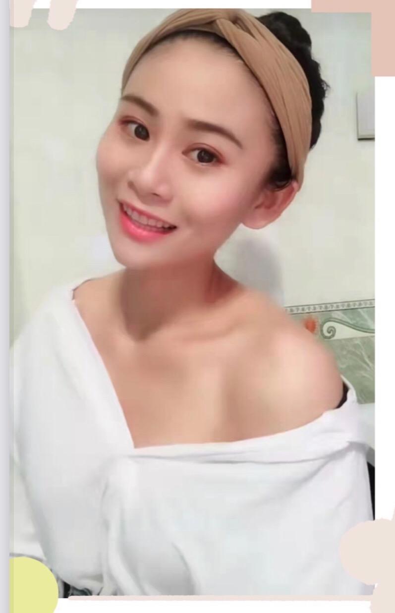 石溪娟子，身材很棒，一对大车灯，进门就硬了 第3张