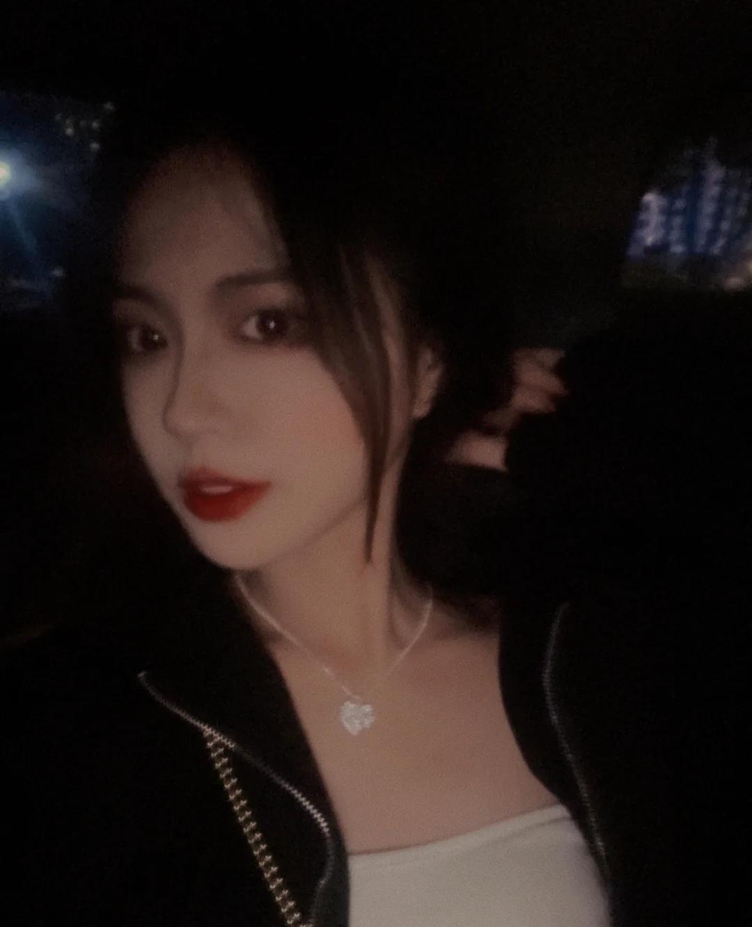 身材超好的媛媛姐，成都约战一夜 第1张