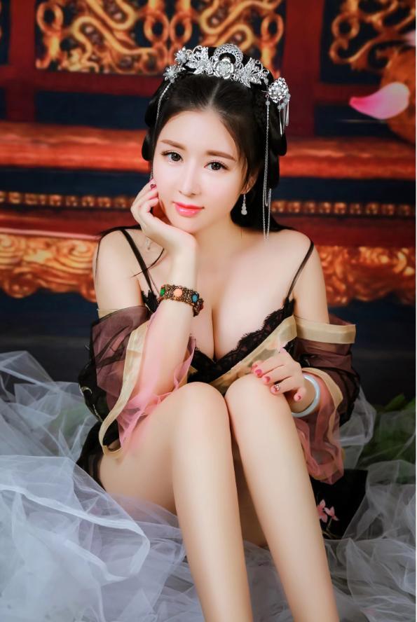 扫雷归来，固戍舞者小白，丰乳肥臀，值得体验 第1张