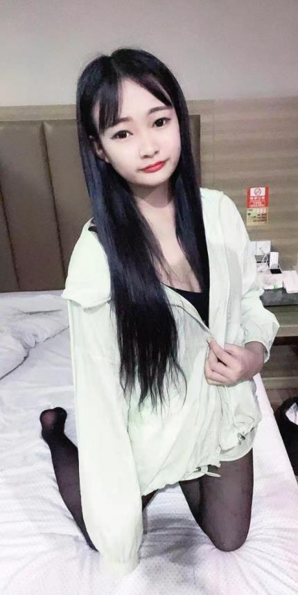天河清纯34C西西 第3张